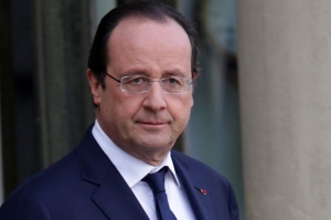 Мнение политолога: Франция не знала президента слабее Олланда